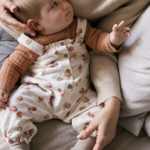 Bebé niña (de 0 a 18 meses)